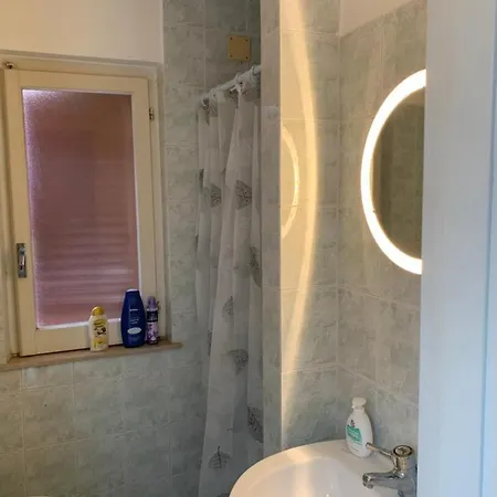 Adults Only Beachhouse Zona Corfu Пинето